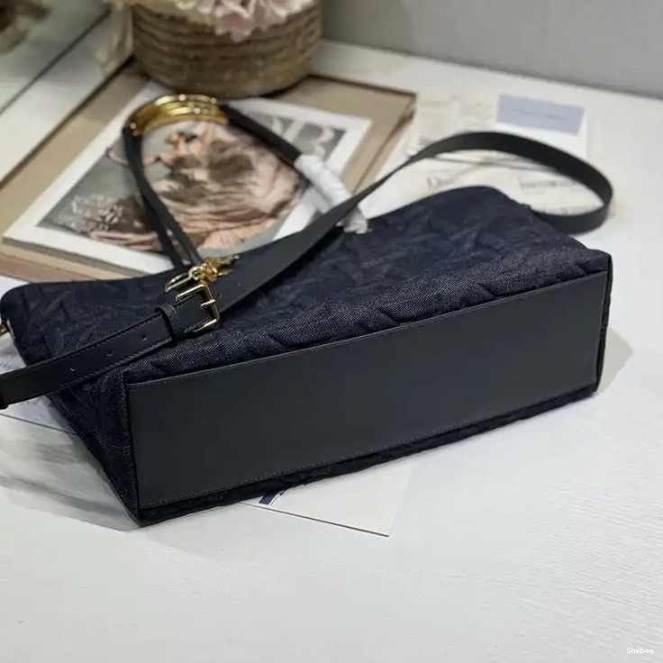 Bags Dio 2411YA0242 0818